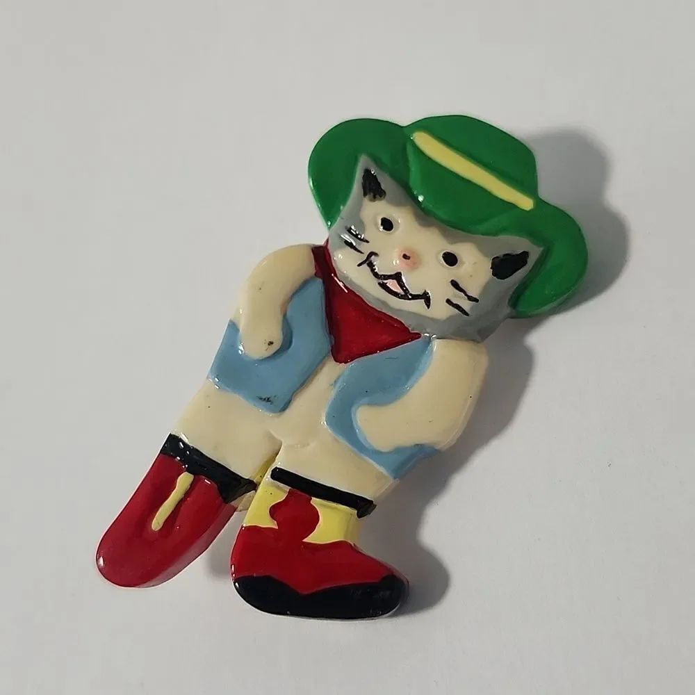 Cowboy Cat Brooch with Red Boots and Green Hat